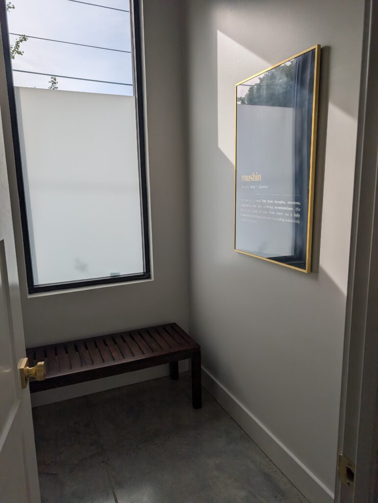 pxl 20260421 214803000